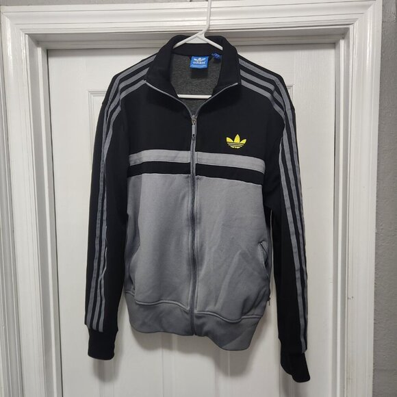 Adidas Originals Mens Black Grey Trefoil Tracksuit Top Jacket size Medium - Picture 2 of 6